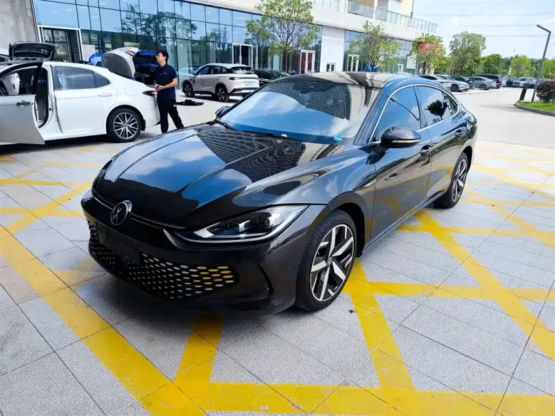 Volkswagen Lamando