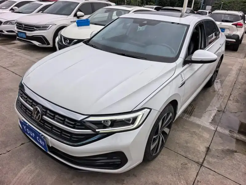 Volkswagen Sagitar