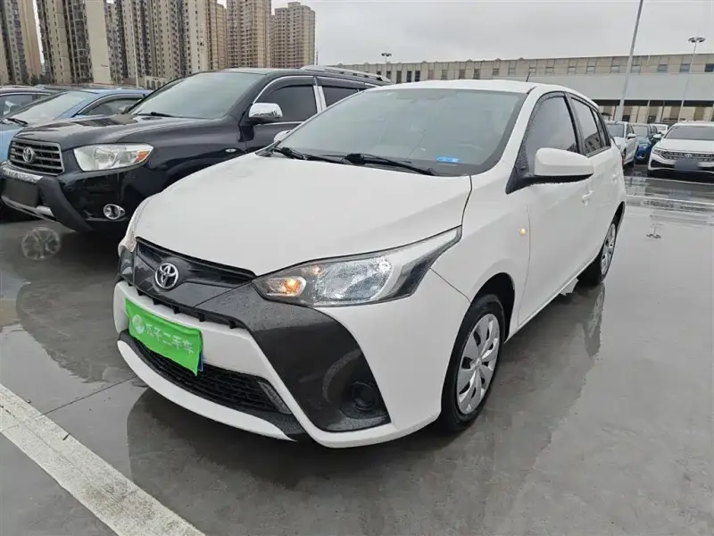 Toyota Yaris L