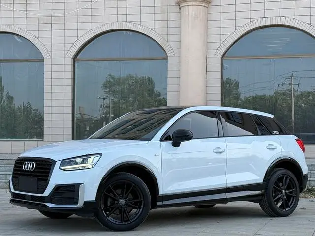 Audi Q2L