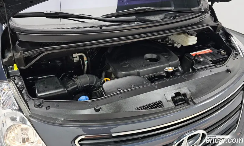 Hyundai H-1