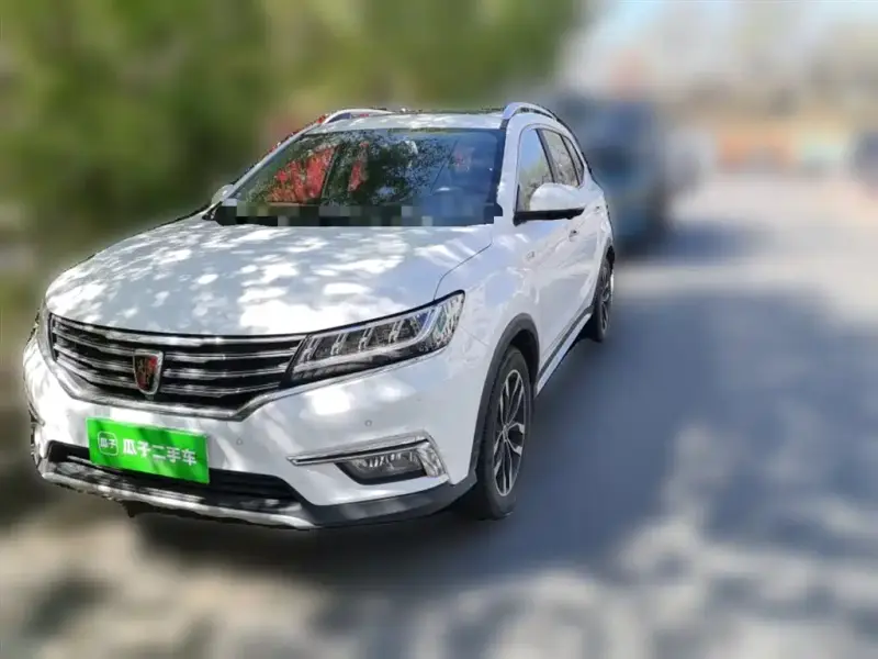 Roewe MG HS (RX5)