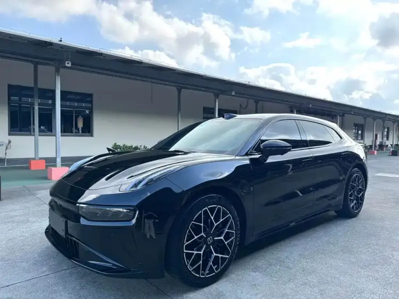 Zeekr 001