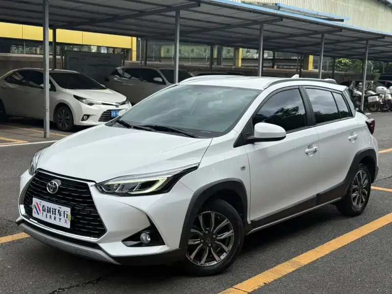 Toyota Yaris L