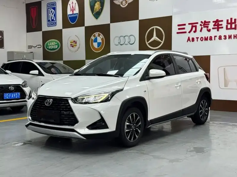 Toyota Yaris L