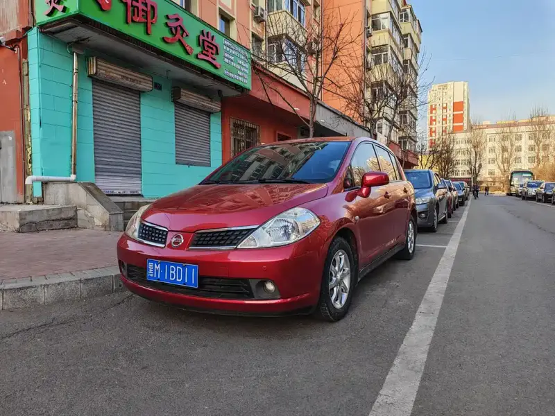 Nissan Tiida