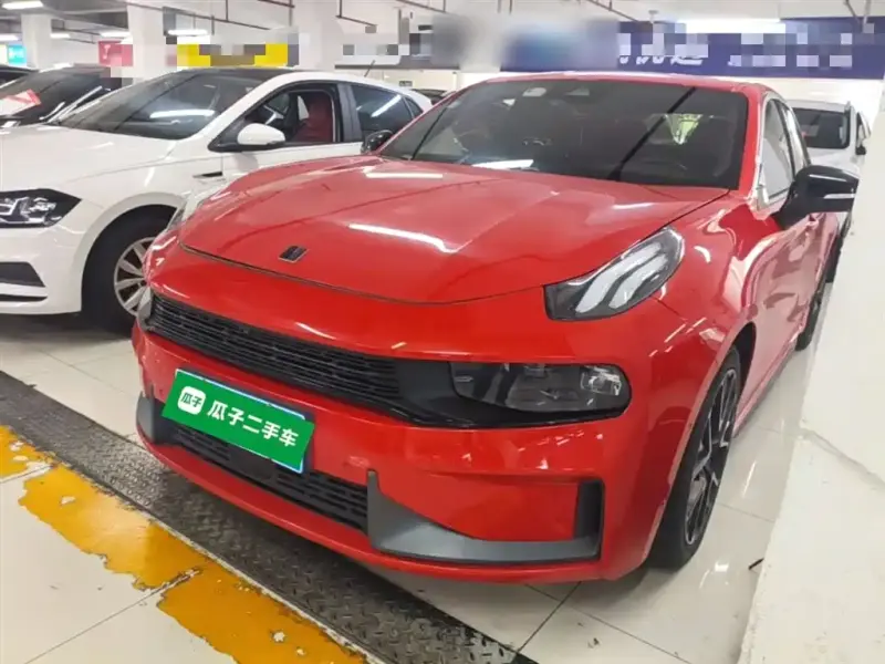 Lynk & Co 03
