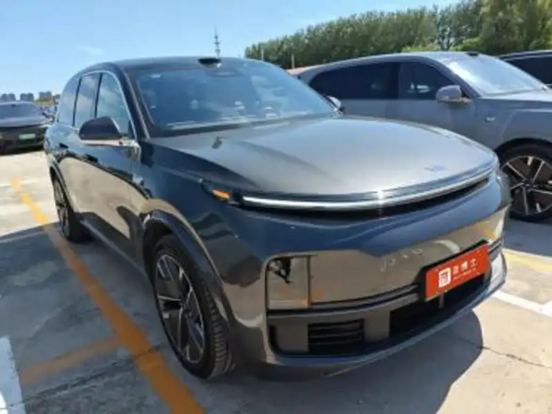 Li Auto L8