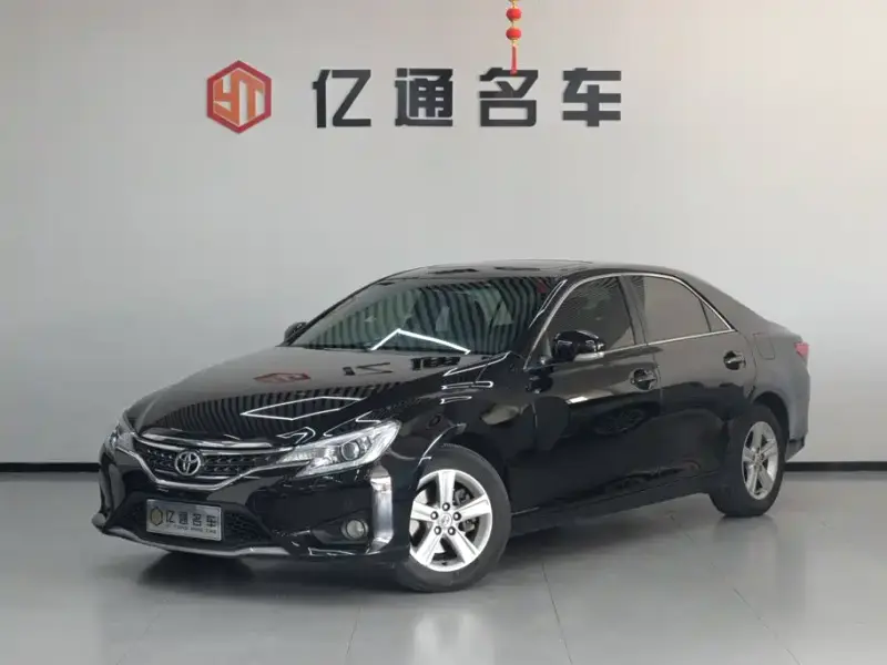 Toyota Reiz