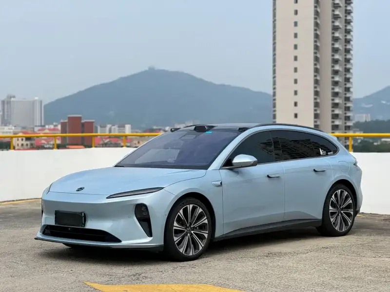 NIO ET5T