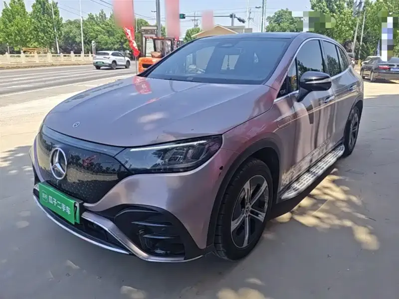 Mercedes-Benz EQE SUV