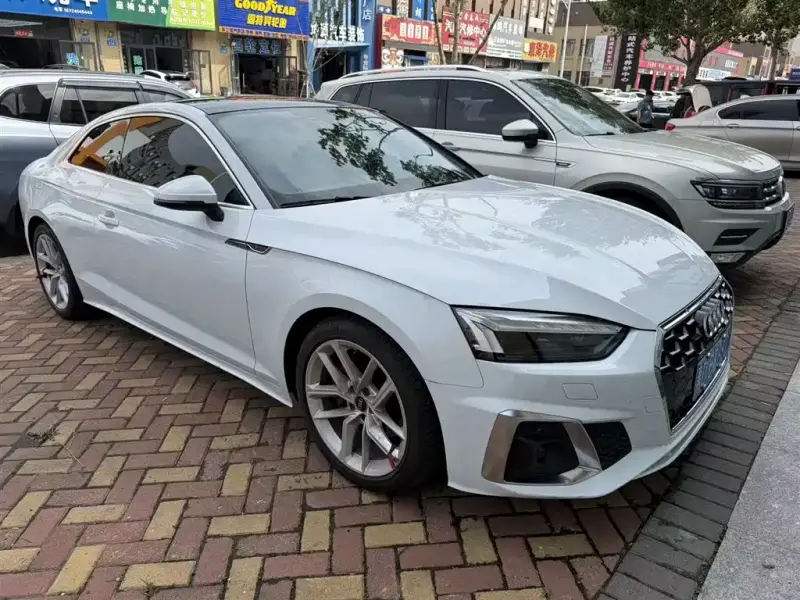 Audi A5 (Import)