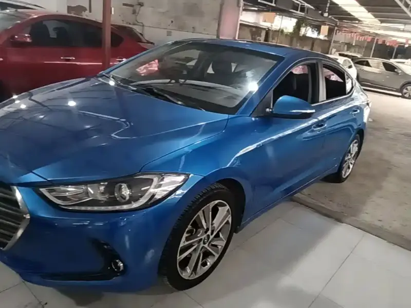 Hyundai Elantra