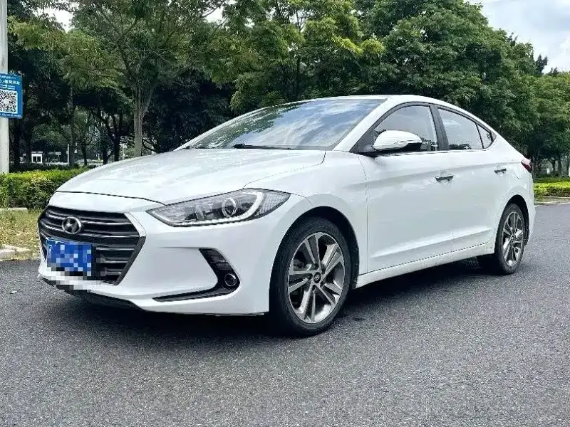 Hyundai Elantra
