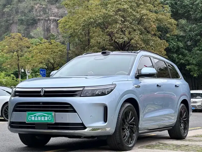 AITO M7