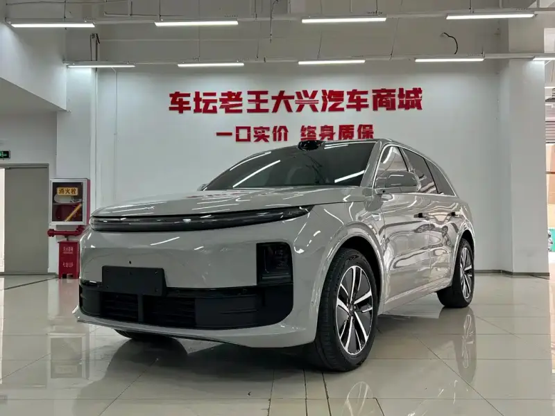 Li Auto L6