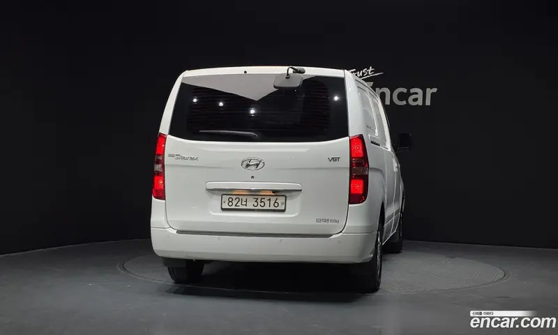 Hyundai H-1