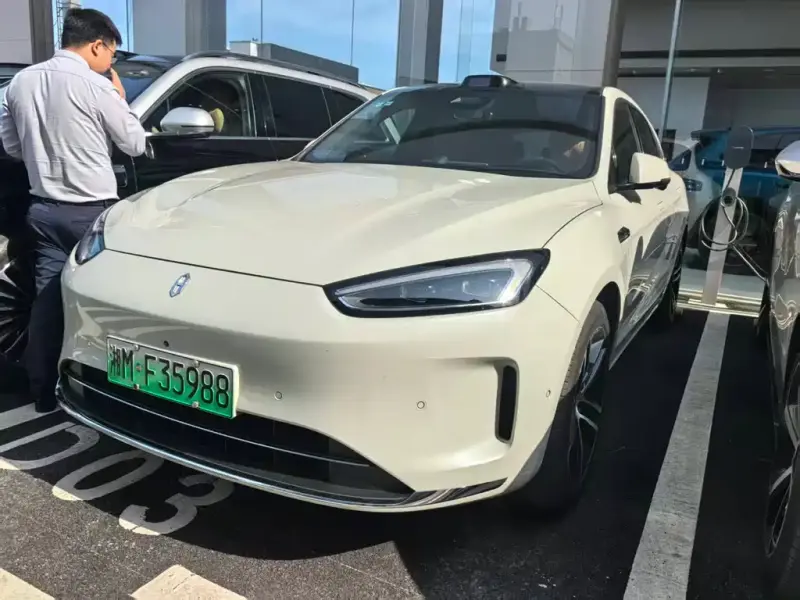 AITO M5