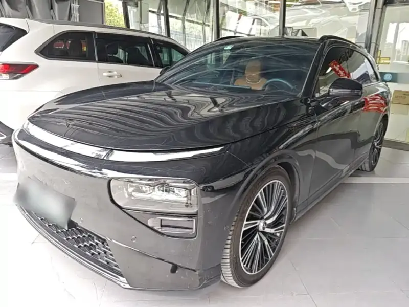 XPeng G9