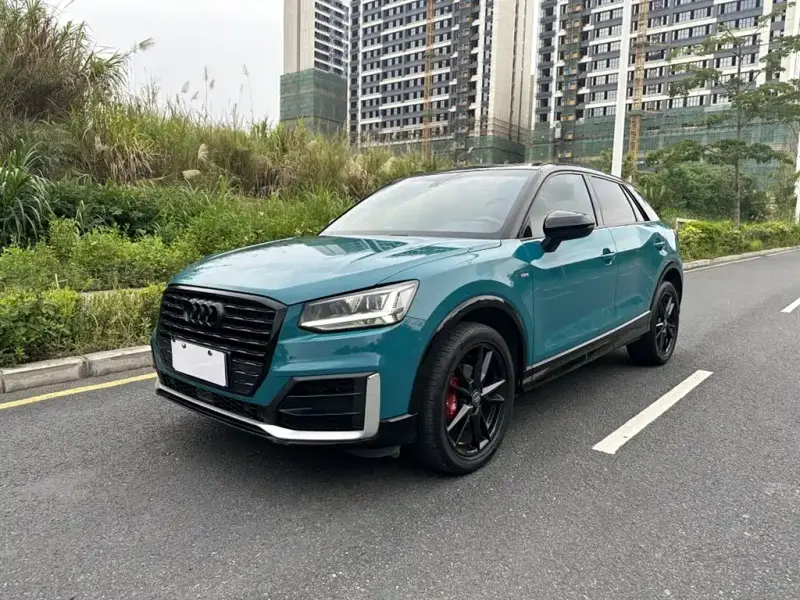 Audi Q2L