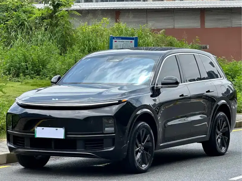 Li Auto L8