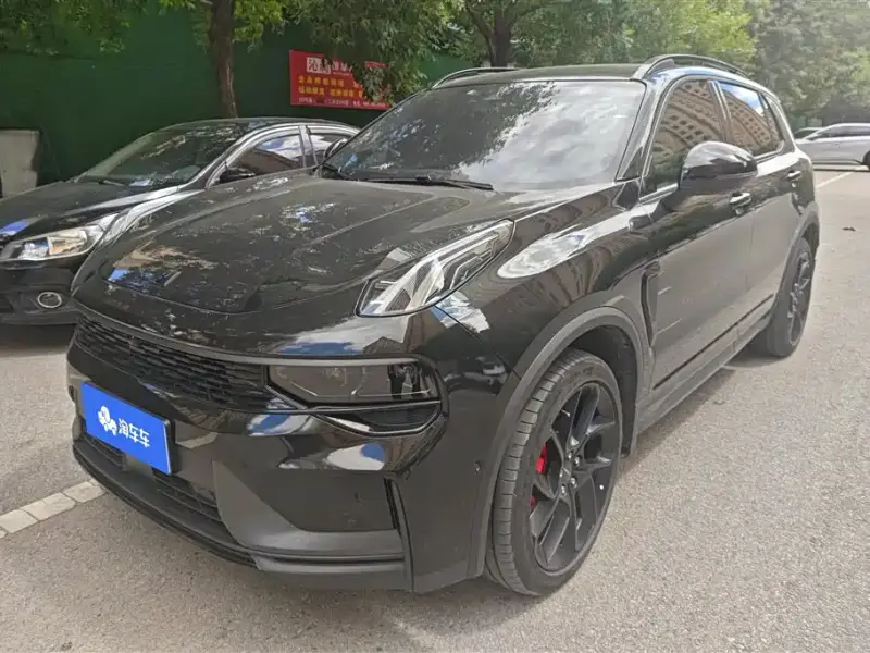 Lynk & Co 01