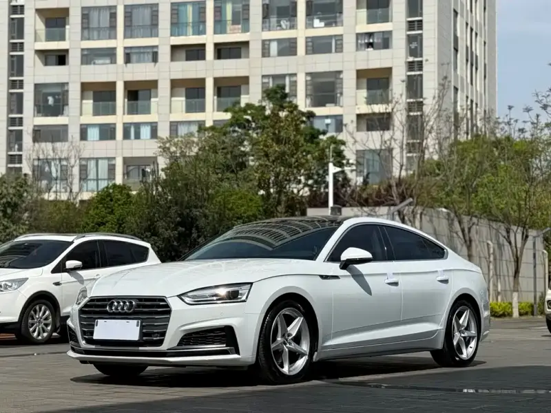 Audi A5 (Import)