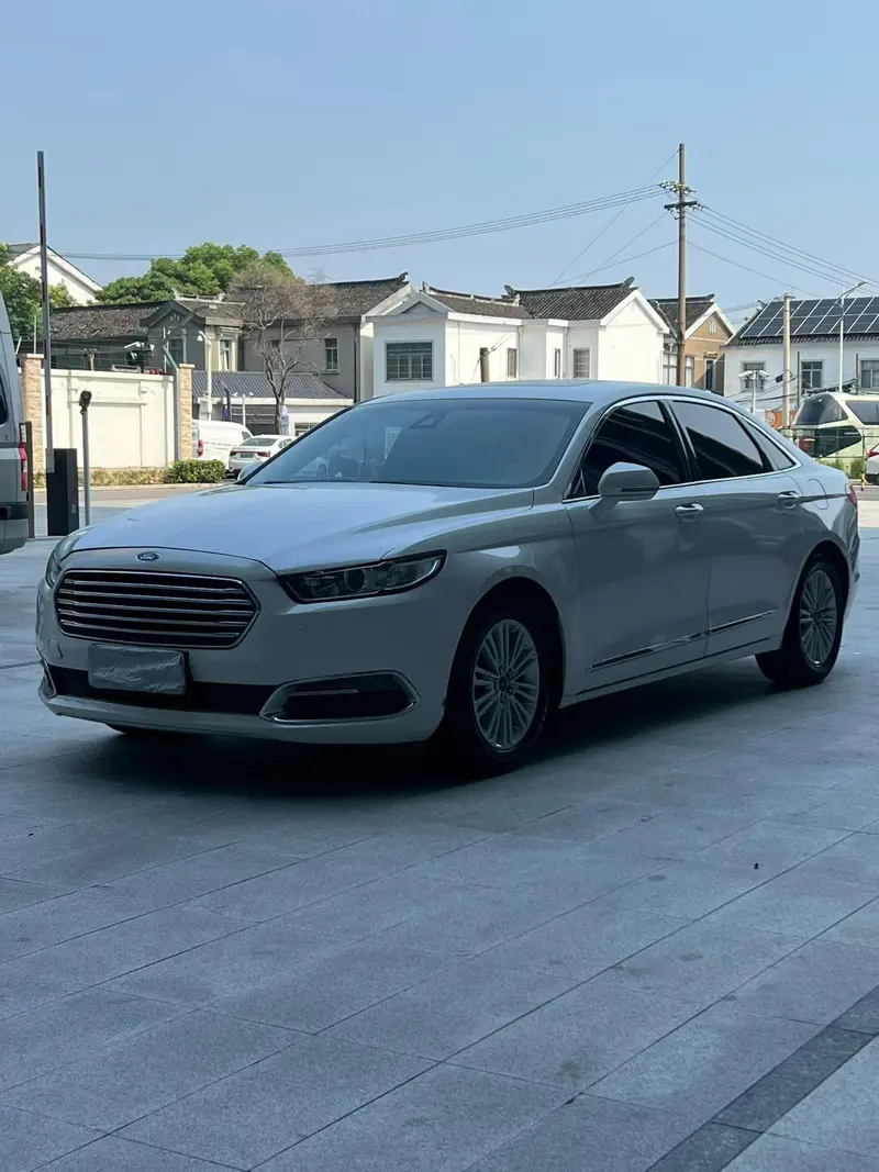 Ford Taurus