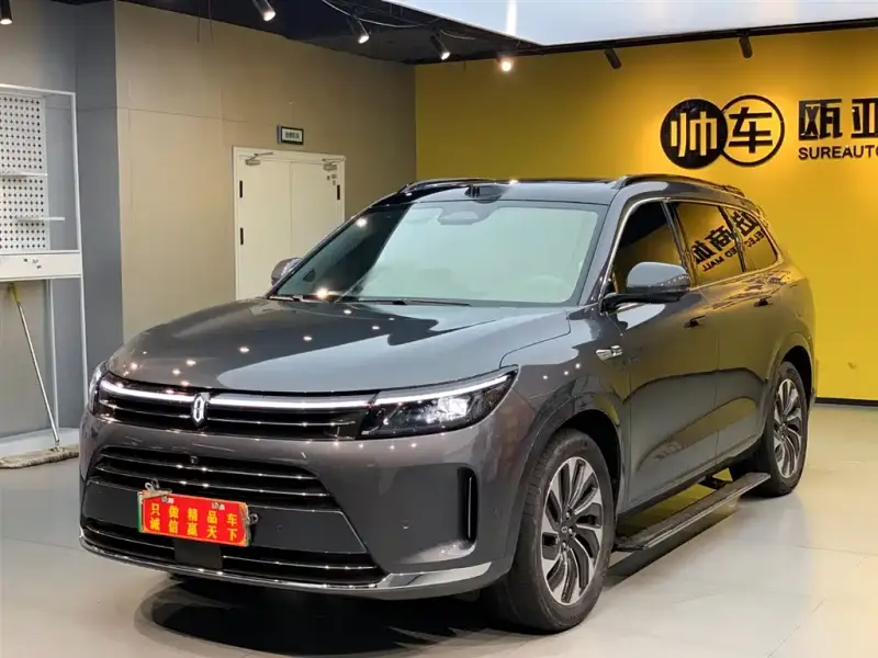 AITO M7