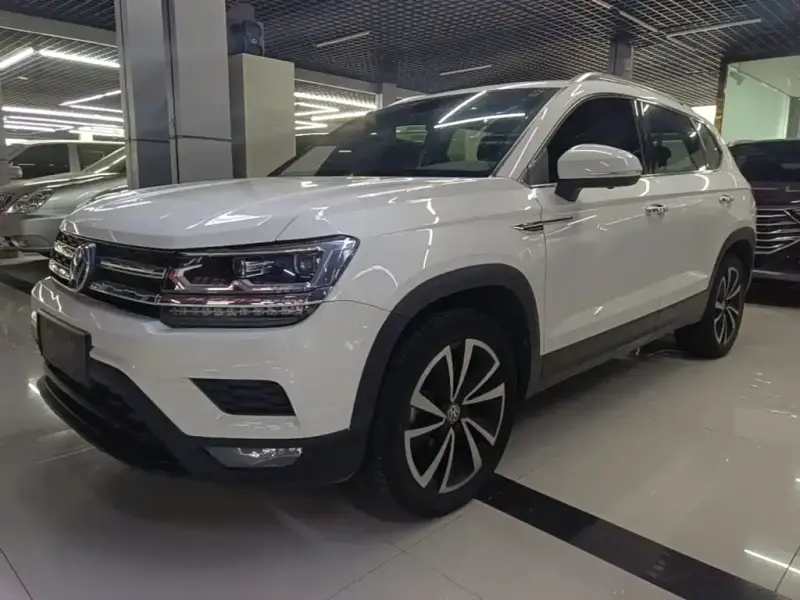 Volkswagen Tharu