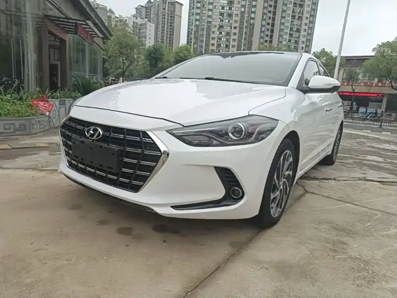 Hyundai Elantra