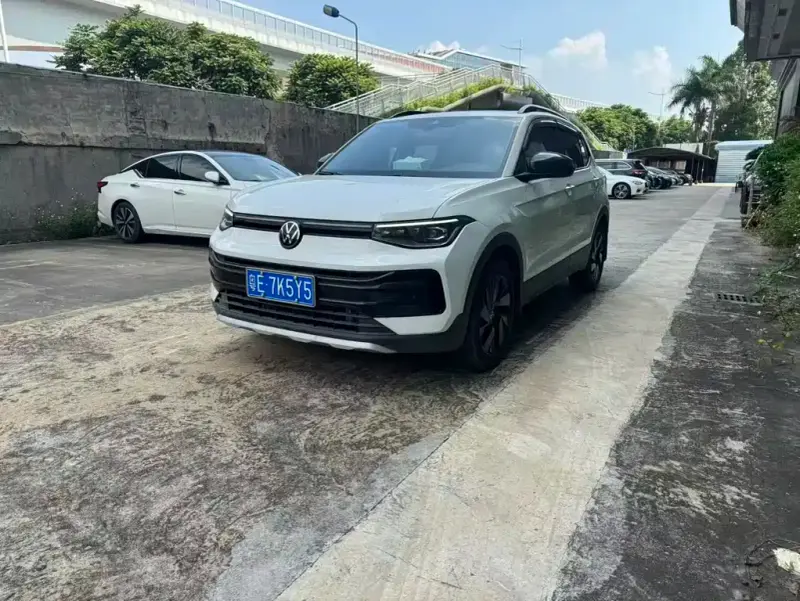 Volkswagen Tharu