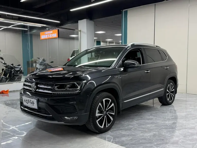 Volkswagen Tharu