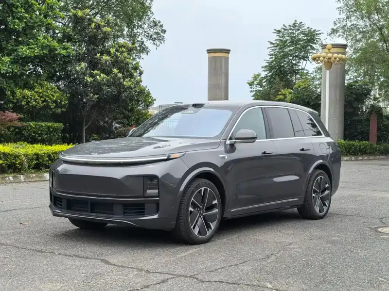 Li Auto L8