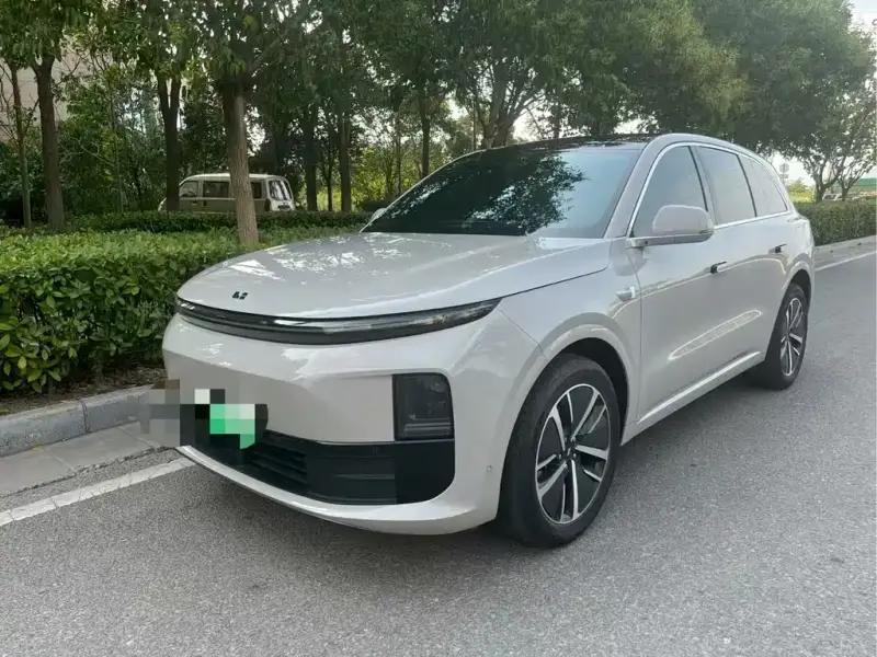 Li Auto L6