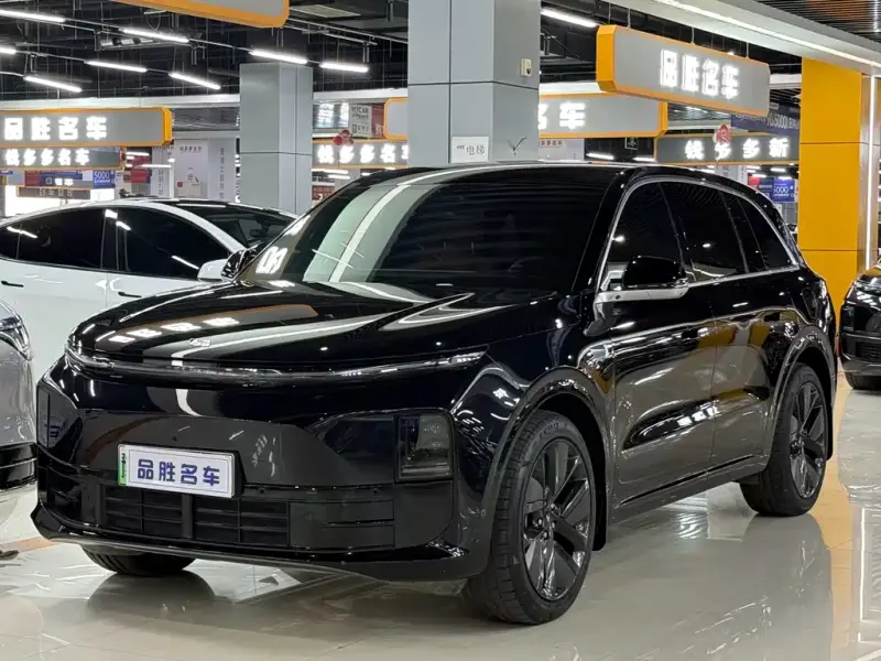 Li Auto L6