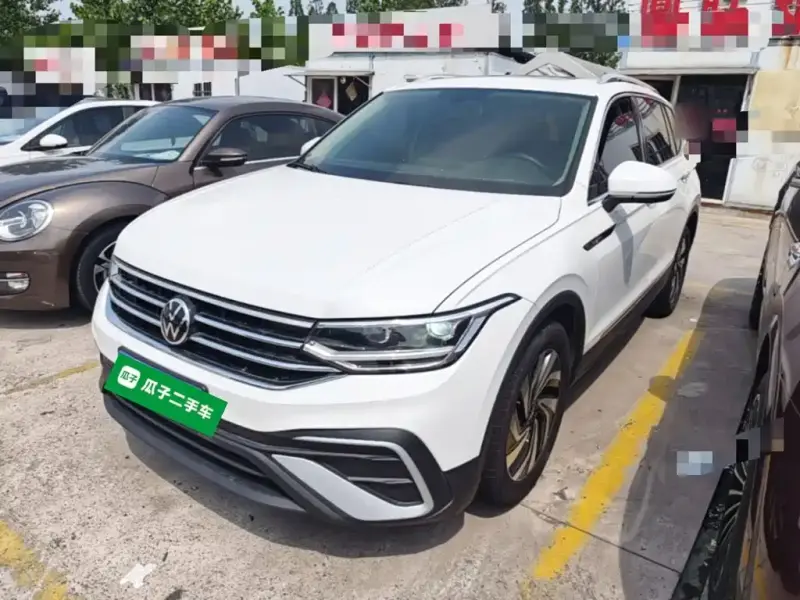 Volkswagen Tiguan L