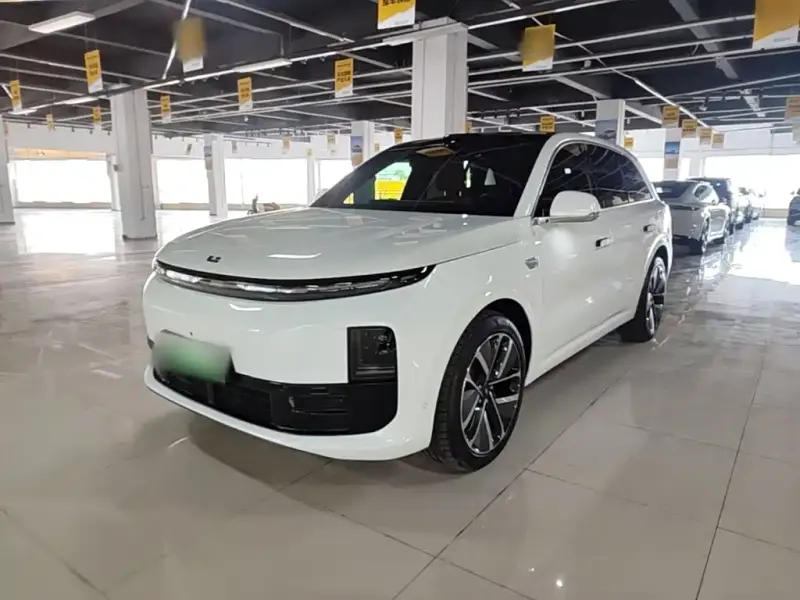 Li Auto L6