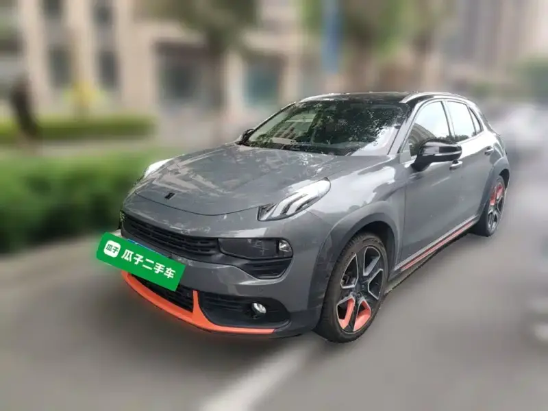 Lynk & Co 02