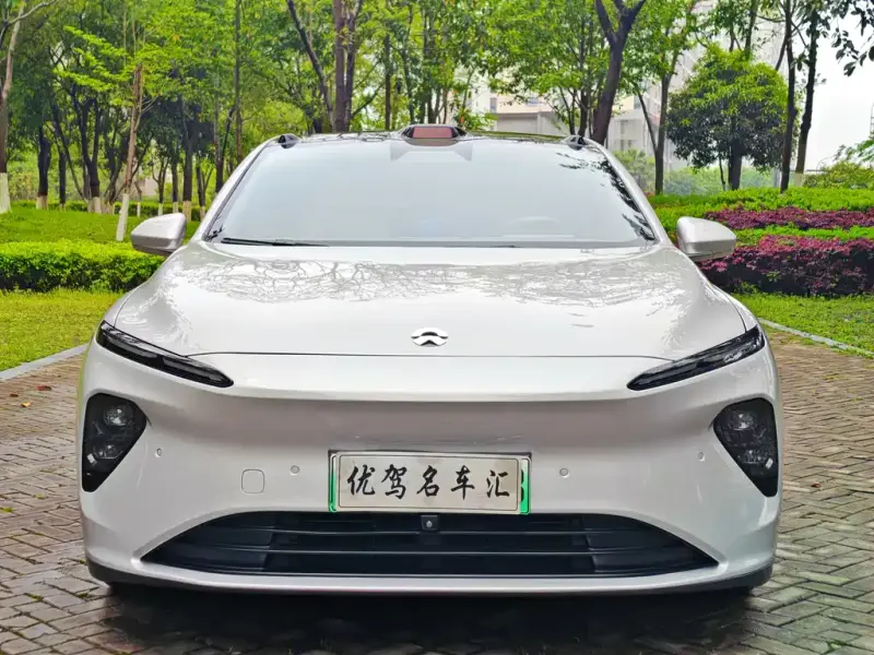 NIO ET7