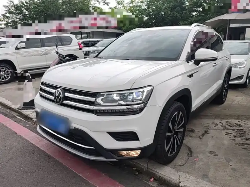 Volkswagen Tharu