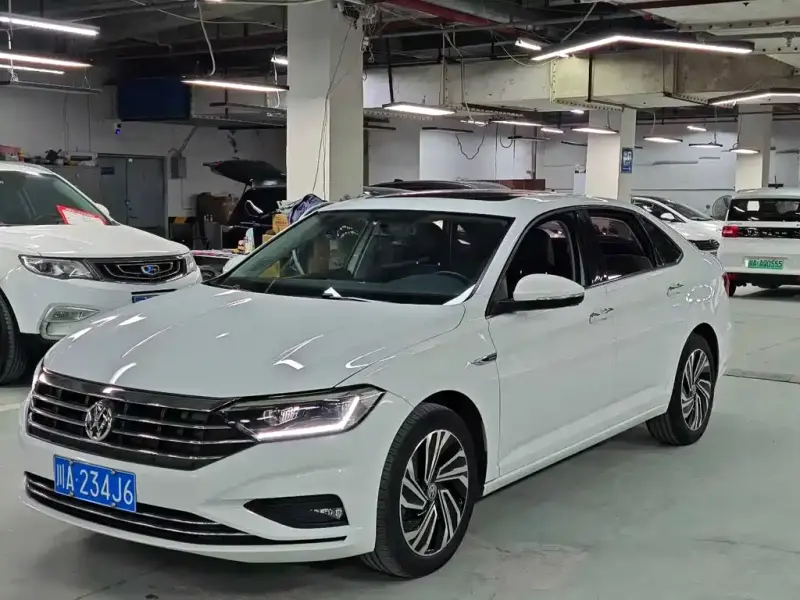 Volkswagen Sagitar