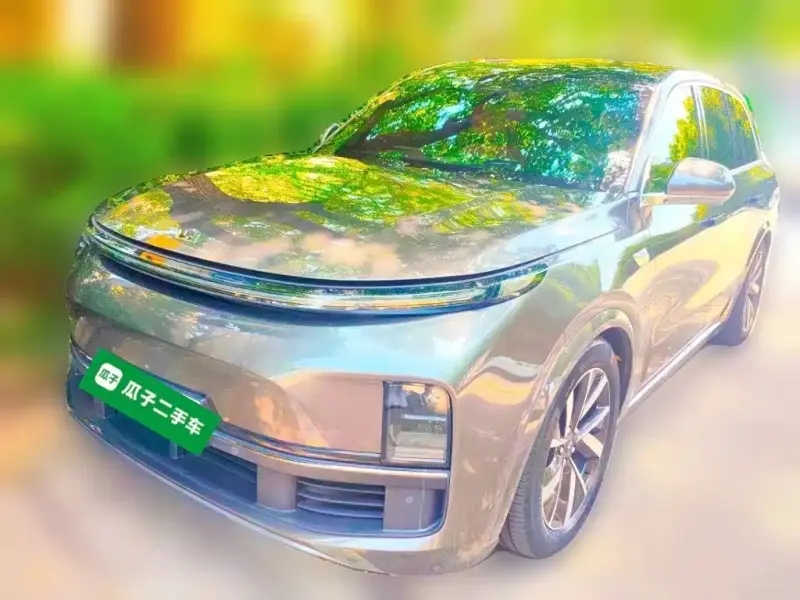 Li Auto L8