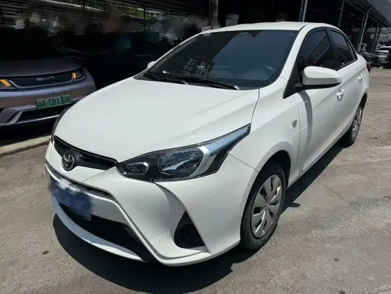Toyota Yaris L
