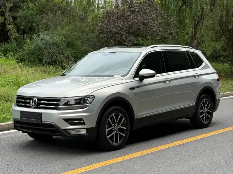 Volkswagen Tiguan L
