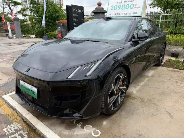 Lynk & Co Z10