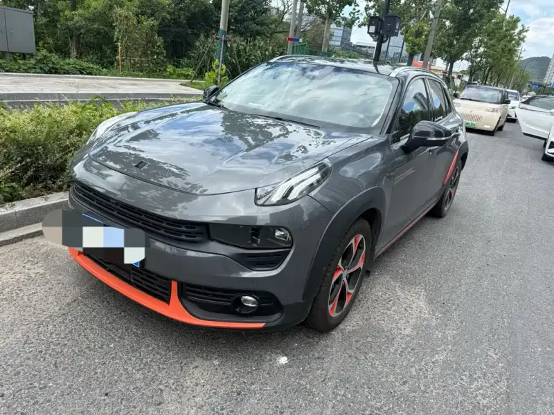 Lynk & Co 02