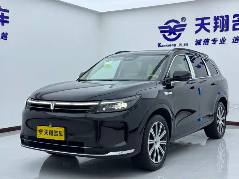 AITO M7