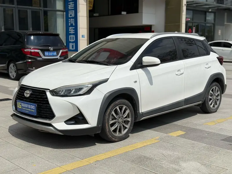 Toyota Yaris L