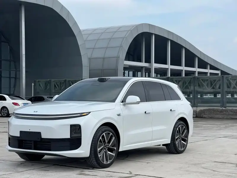 Li Auto L6